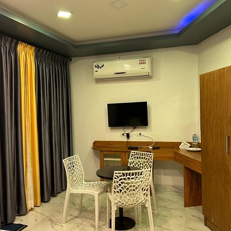 G Hotel Kottakuppam Luaran gambar