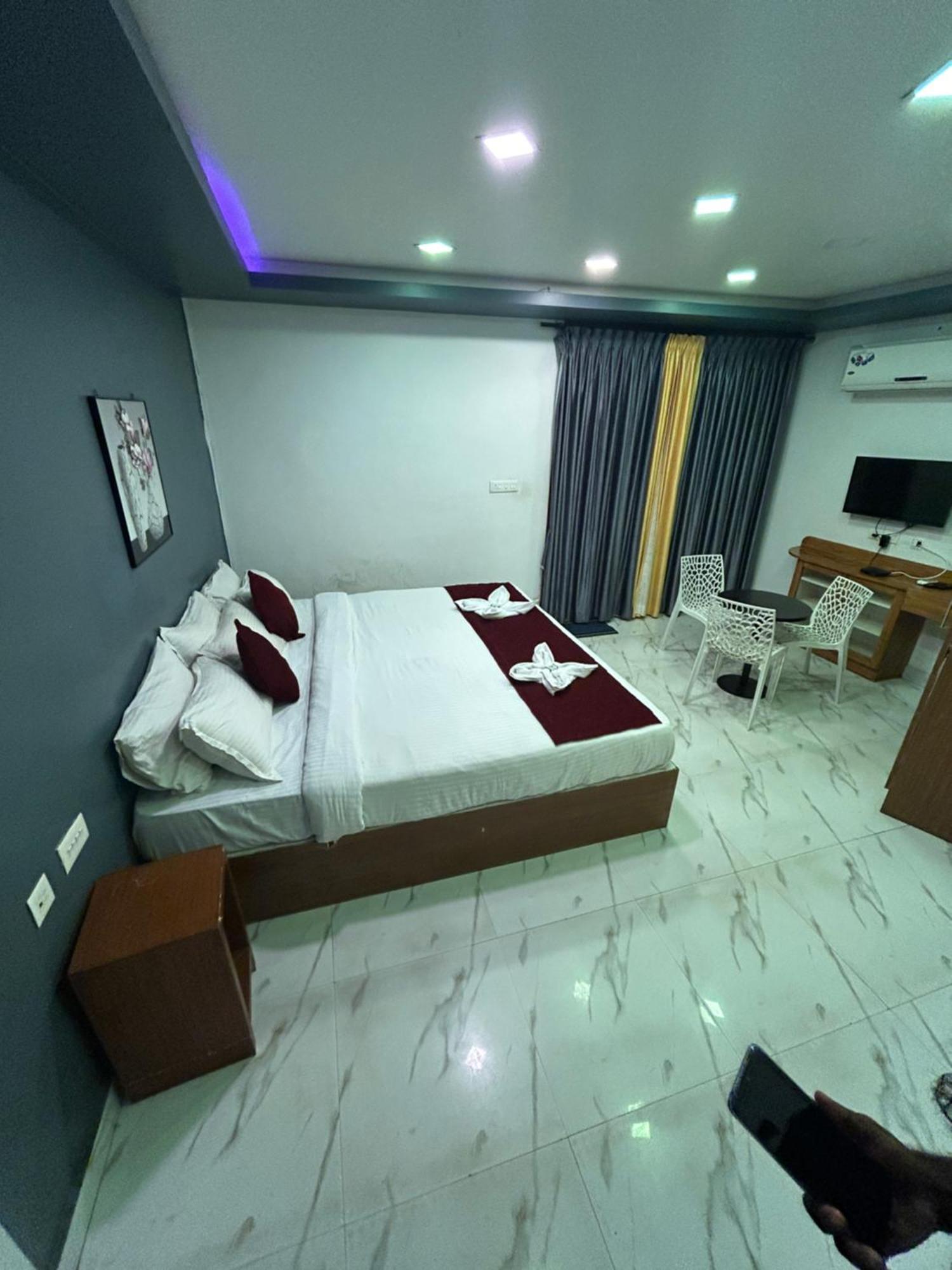 G Hotel Kottakuppam Luaran gambar